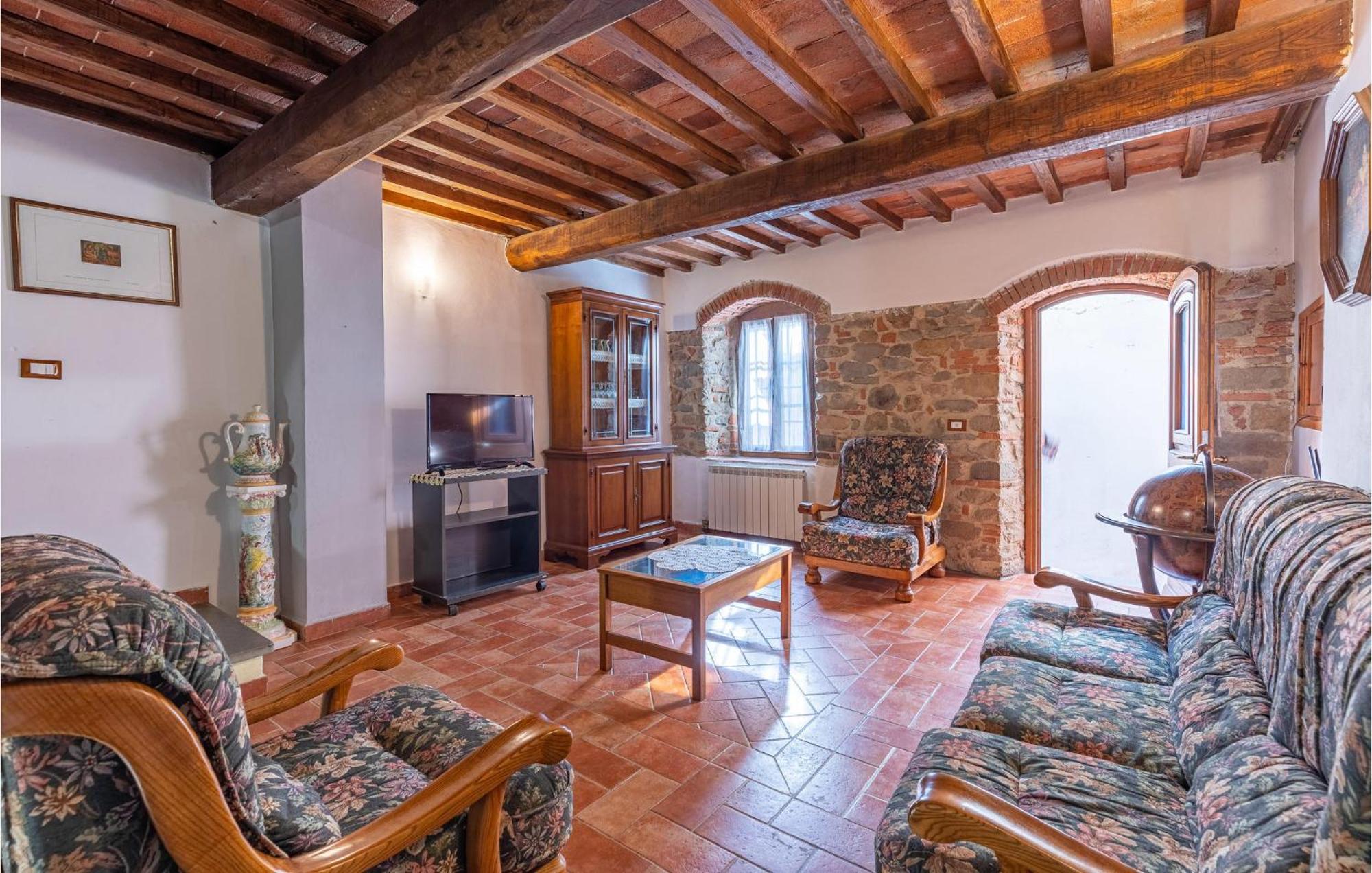 Awesome Home In Marliana With Kitchenette Exterior foto